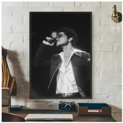 S62e9641f16b54244892702718dfc8ad1a - Bruno Mars UK Shop