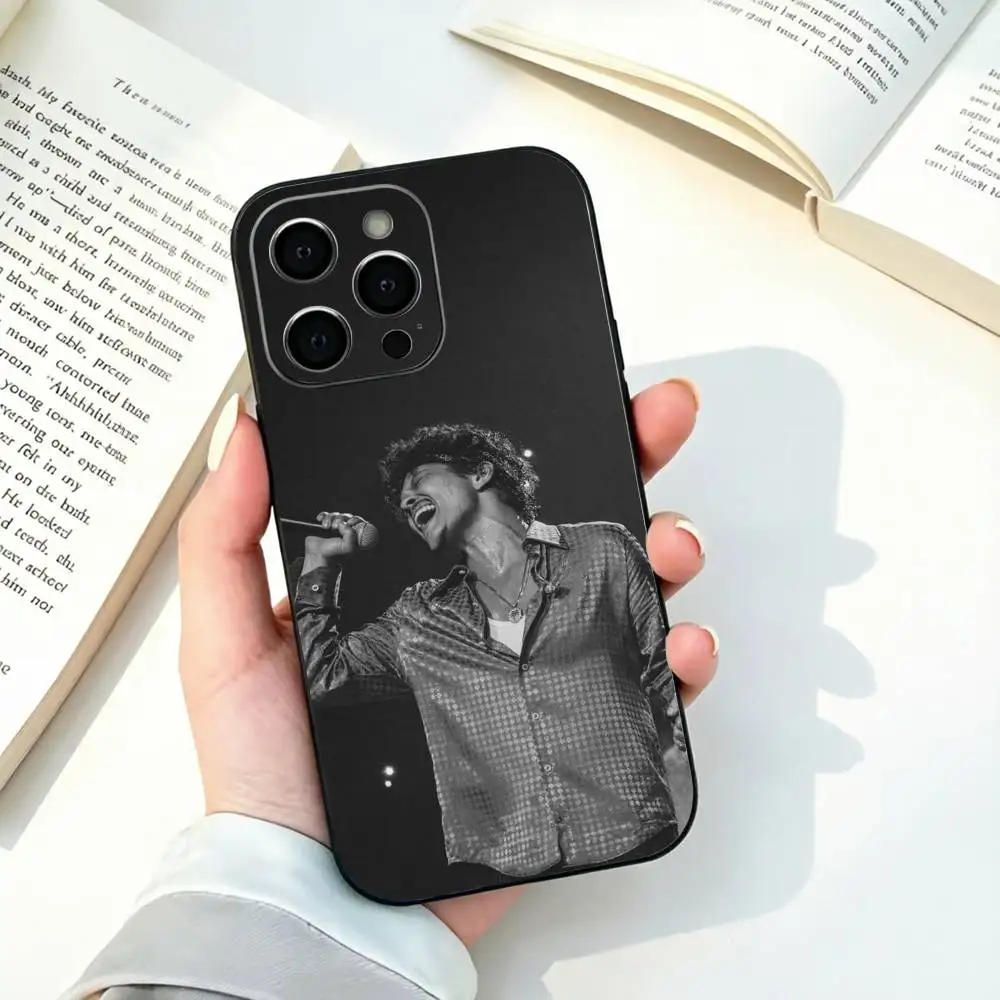 New Collection Bruno Mars On Stage Phone Case