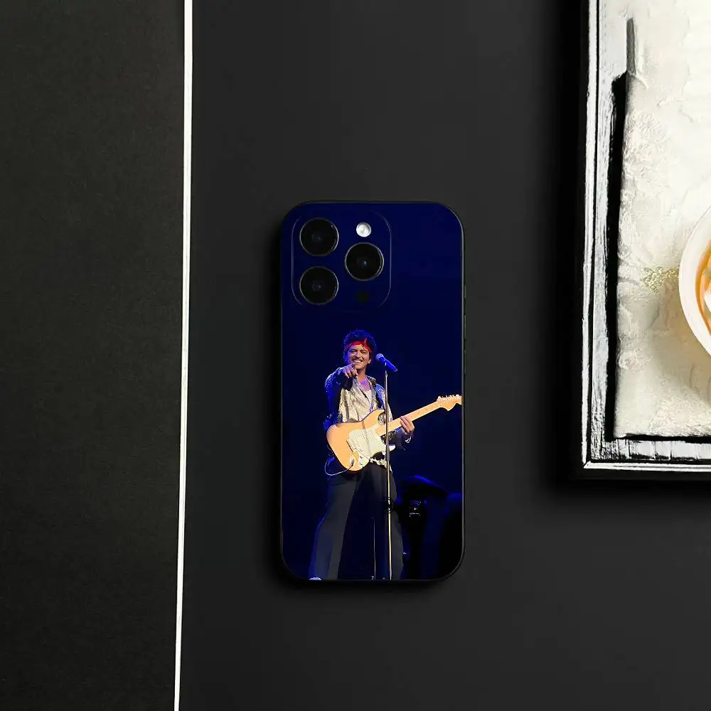 Singer Bruno Mars Vintage Collection Phone Case